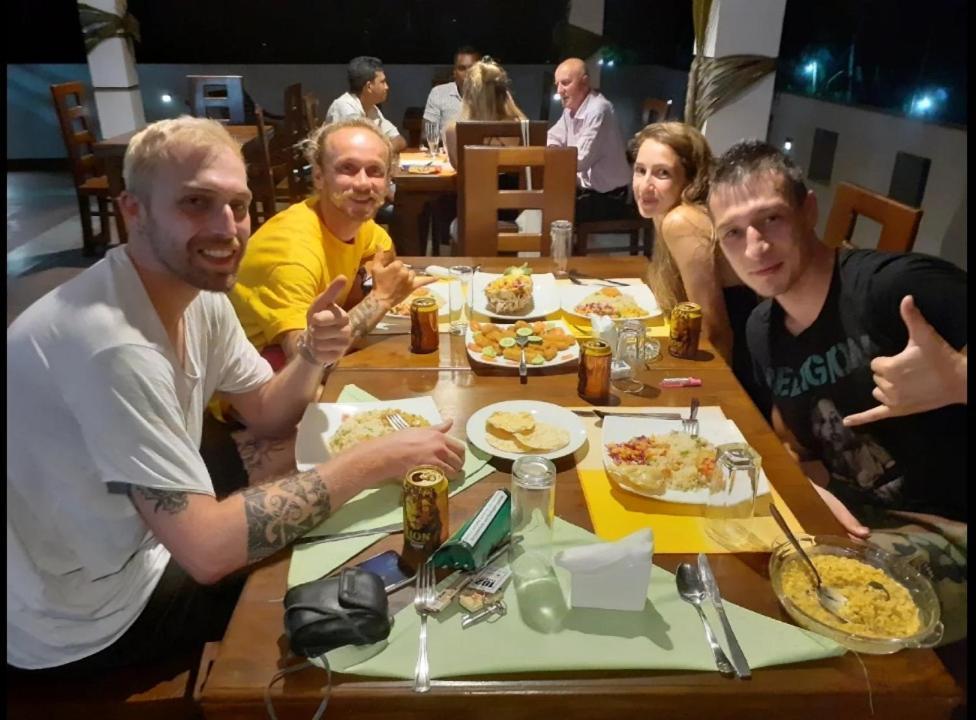 Tenasi Beach Resort Ахангама Екстериор снимка